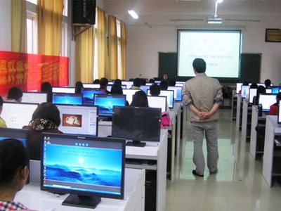 練車(chē)時(shí)什么態(tài)度，考試時(shí)什么運(yùn)氣！