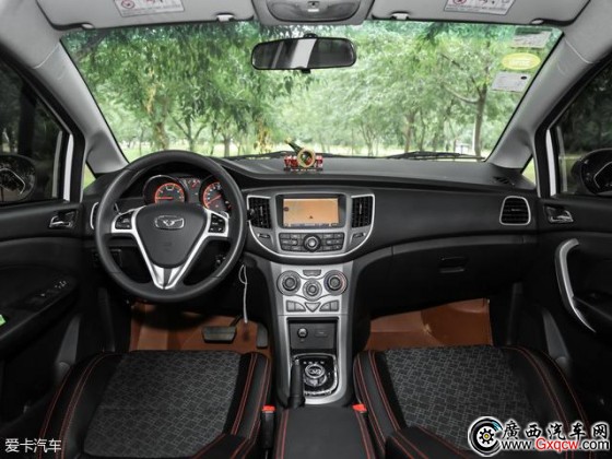 小也小得個(gè)性 中國品牌小型兩廂車角力