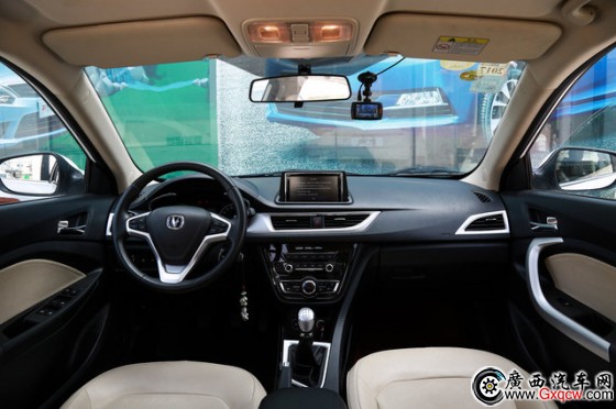 長安 悅翔V7 2015款 1.6L MT樂趣型